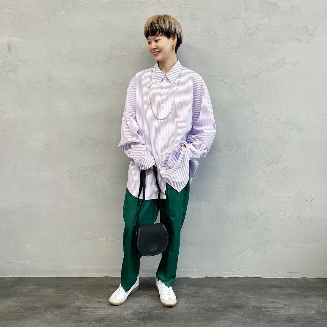 Jeans Factory Clothes [ジーンズファクトリークローズ] 1タック イージースラックスパンツ [22AWINW-03PT] GREEN &&モデル身長：161cm 着用サイズ：L&&