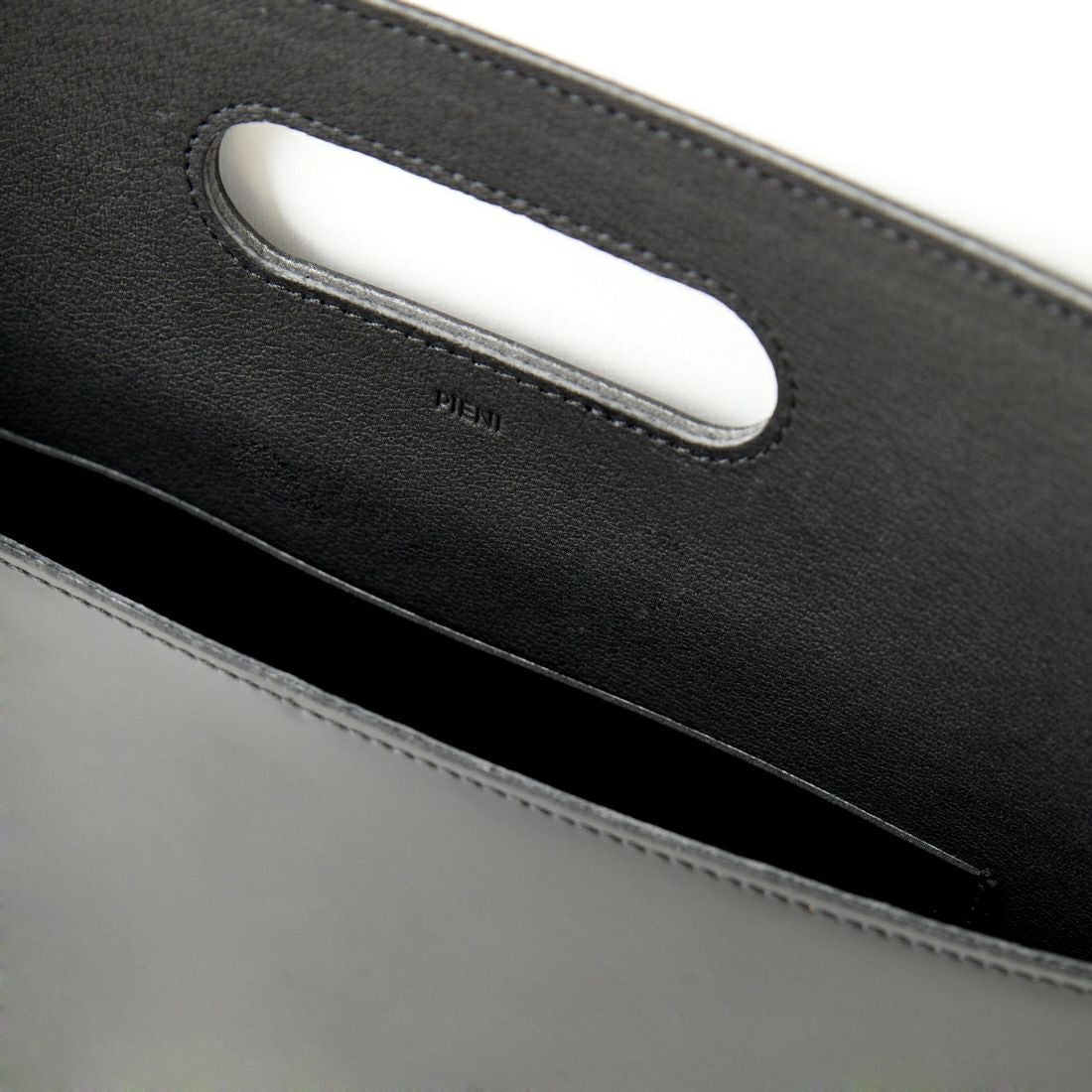 PIENI [ピエニ] ENVELOPE ハンドバッグ [ENVELOPE] PUOLI