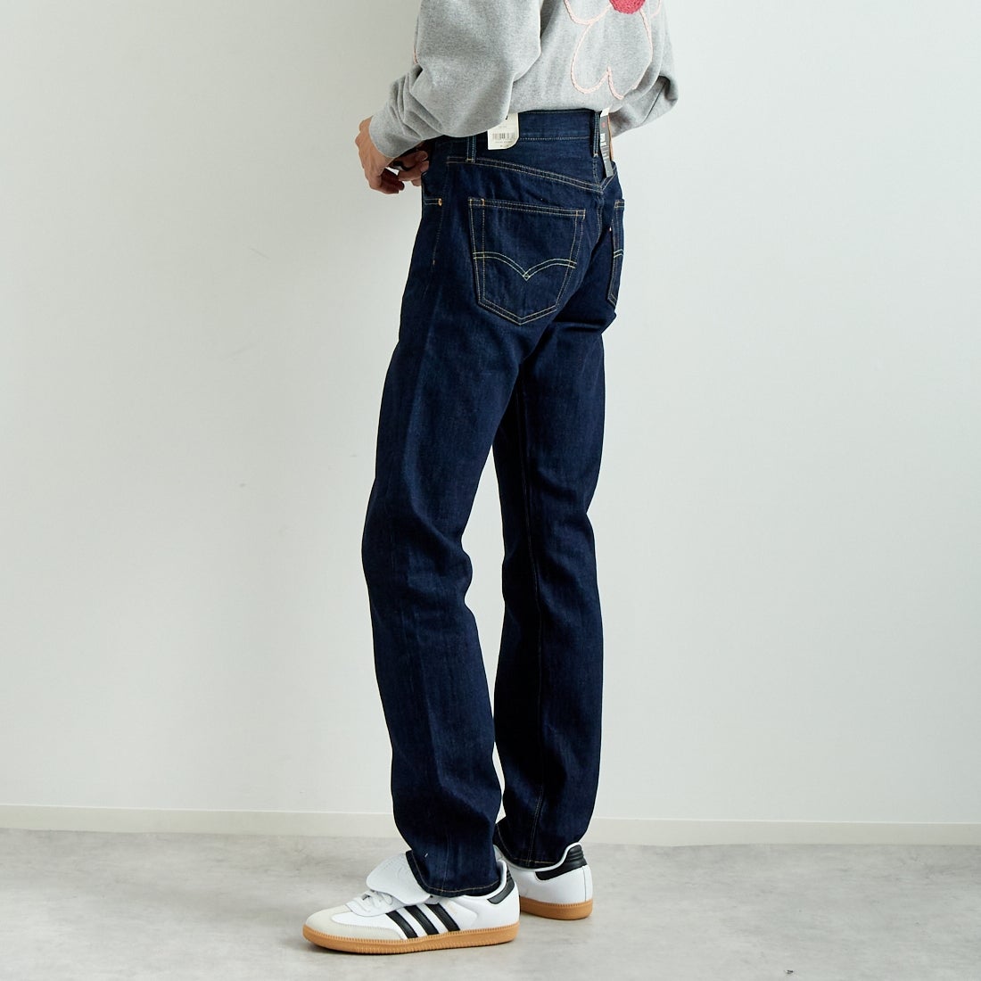 LEVI'S [リーバイス] 501 リーバイス オリジナルフィット [00501-14] 84 CRISPY &&モデル身長：182cm 着用サイズ：30&&