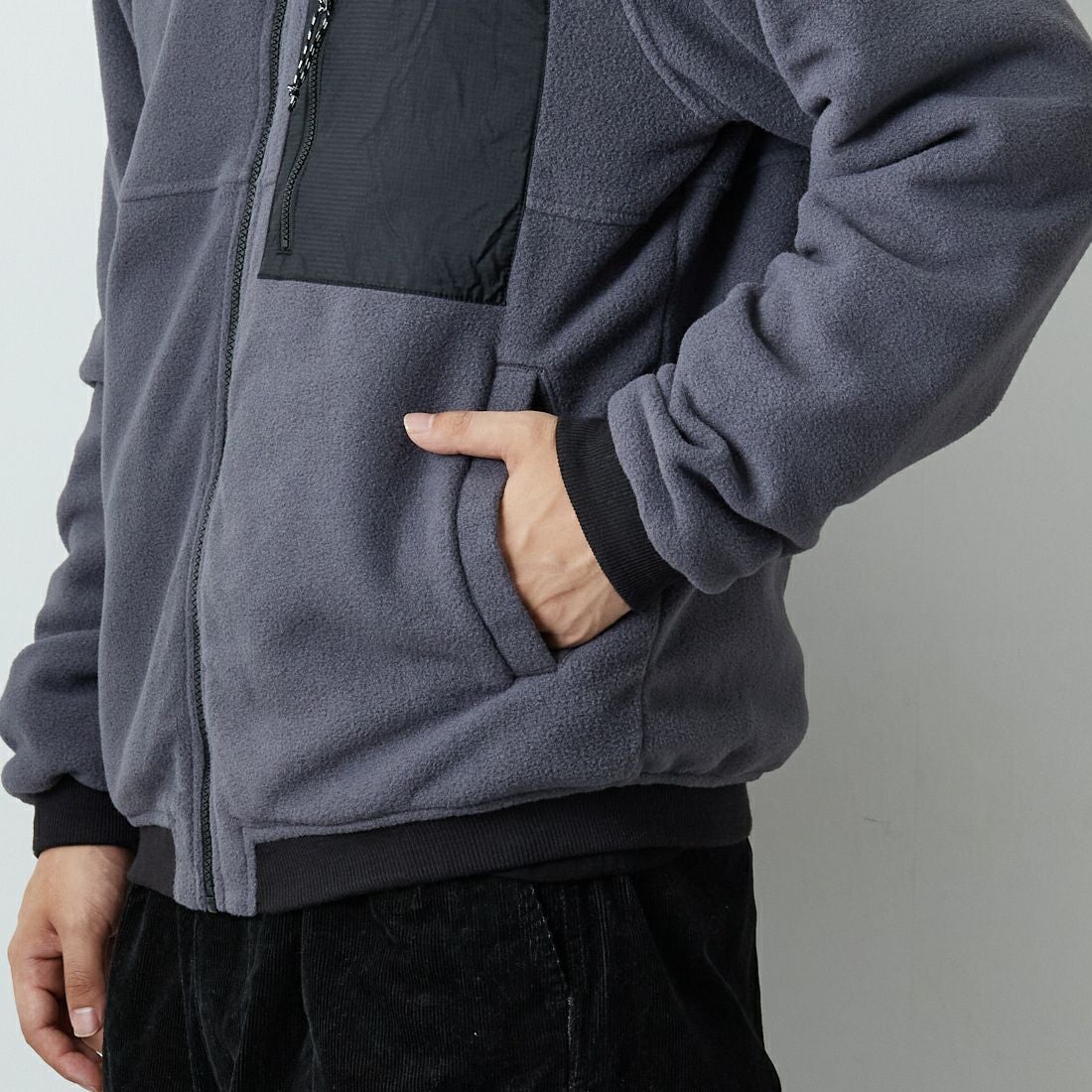 patagonia [パタゴニア] メンズ リバーシブル シェルド マイクロディニ ジャケット [26215] BLK &&モデル身長：179cm 着用サイズ：M&&