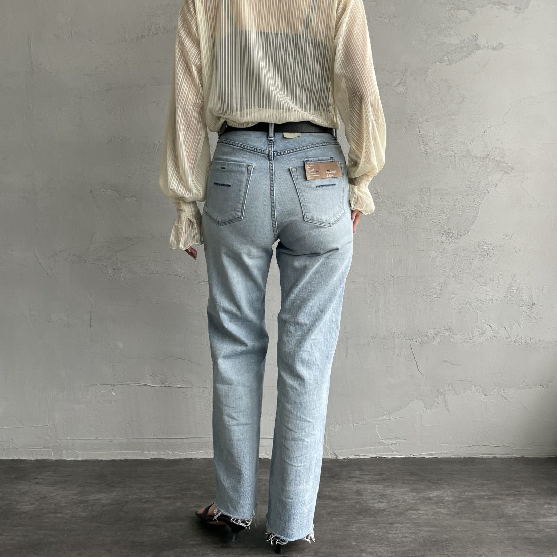 YANUK [ヤヌーク] ボーイズストレート LEA/レア [57121231] DMF &&モデル身長：163cm 着用サイズ：25&&