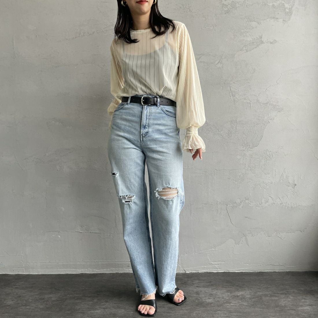 YANUK [ヤヌーク] ボーイズストレート LEA/レア [57121231] DMF &&モデル身長：163cm 着用サイズ：25&&