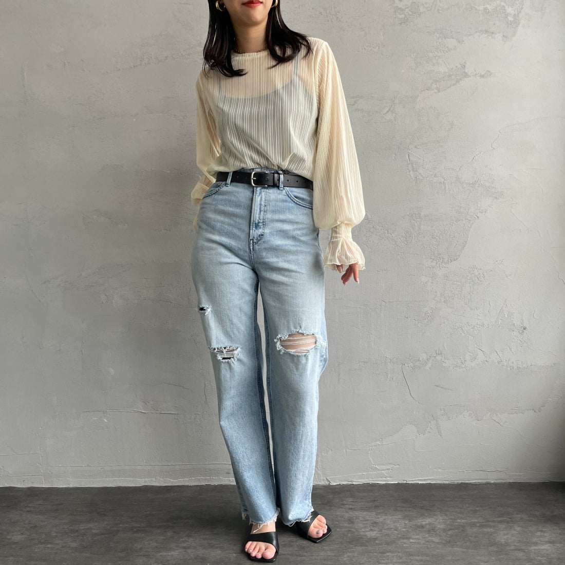 YANUK [ヤヌーク] ボーイズストレート LEA/レア [57121231] DMF &&モデル身長：163cm 着用サイズ：25&&