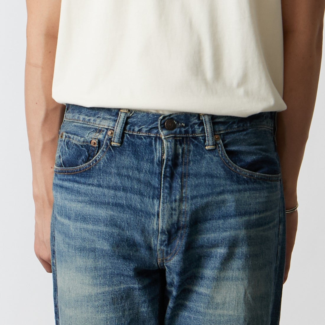 WAREHOUSE [ウエアハウス] 2ND-HAND デニムパンツ(USED WASH) [1105] UW (USED WASH 中) &&モデル身長：177cm 着用サイズ：32&&