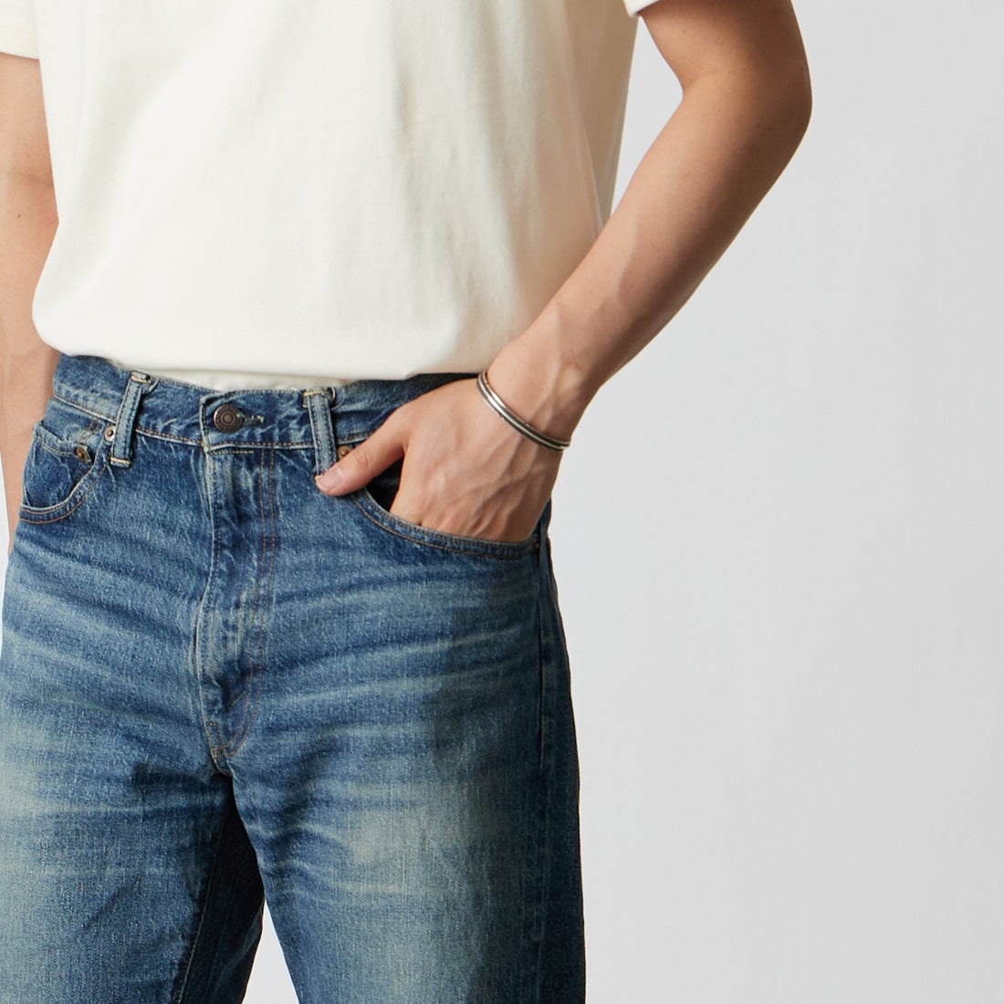 WAREHOUSE [ウエアハウス] 2ND-HAND デニムパンツ(USED WASH) [1105] UW (USED WASH 中) &&モデル身長：177cm 着用サイズ：32&&
