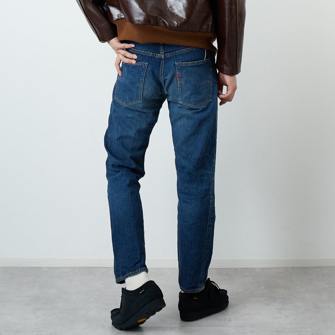 WAREHOUSE [ウエアハウス] 2ND-HAND デニムパンツ(USED WASH) [1105] D U/W (USED WASH 濃)&&モデル身長：179cm 着用サイズ：32&&