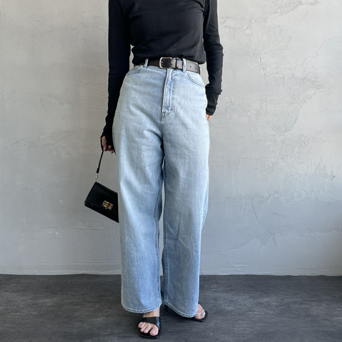 YANUK [ヤヌーク] ルーズストレート JOAN/ジョーン [57131301] FVS &&モデル身長：163cm 着用サイズ：23&&