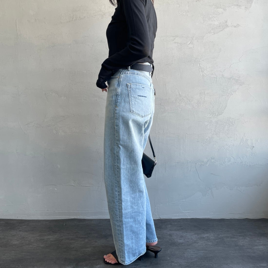 YANUK [ヤヌーク] ルーズストレート JOAN/ジョーン [57131301] FVS &&モデル身長：163cm 着用サイズ：23&&