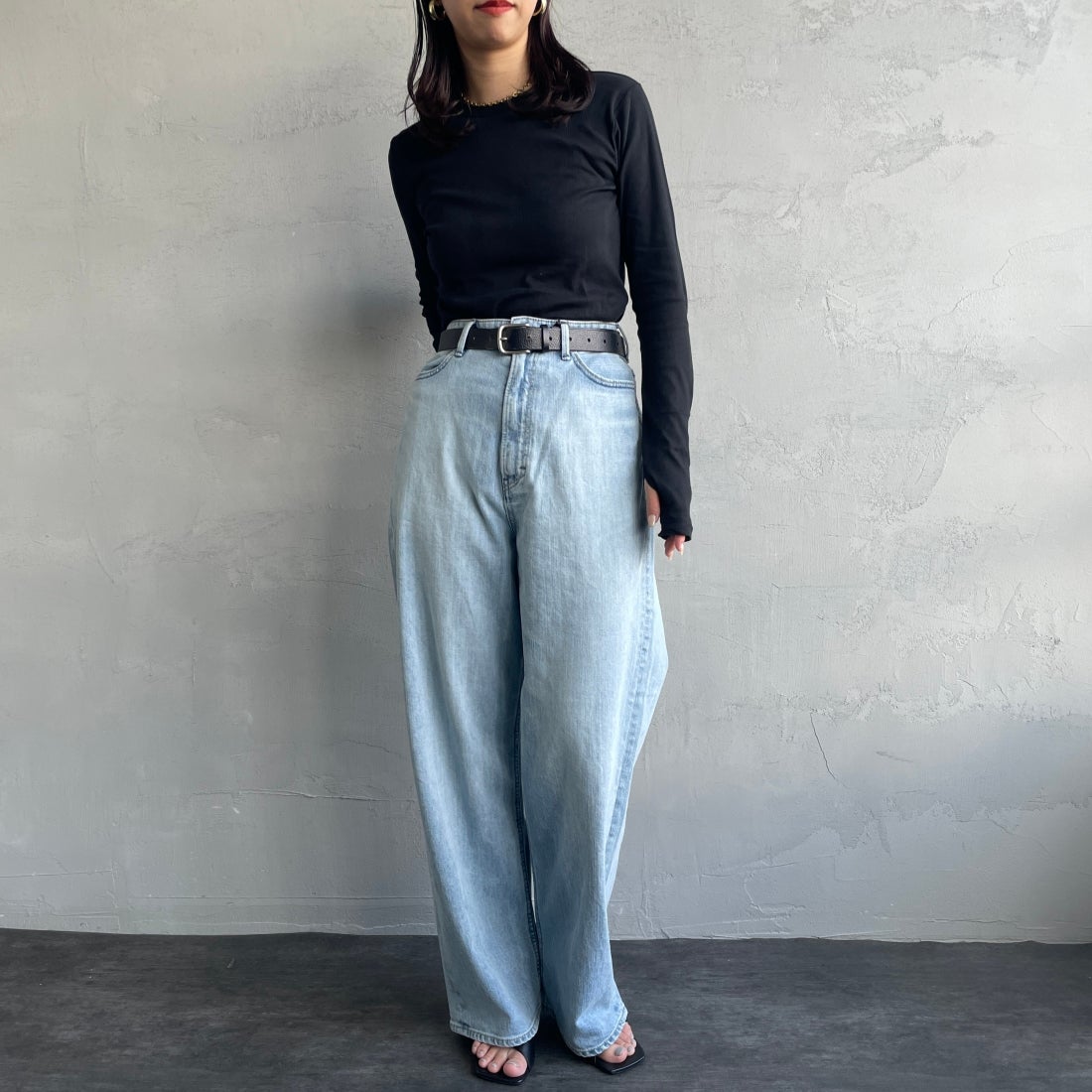 YANUK [ヤヌーク] ルーズストレート JOAN/ジョーン [57131301] FVS &&モデル身長：163cm 着用サイズ：25&&