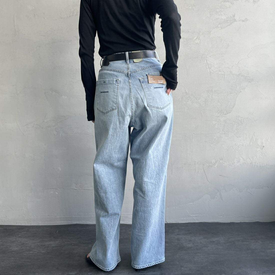 YANUK [ヤヌーク] ルーズストレート JOAN/ジョーン [57131301] FVS &&モデル身長：163cm 着用サイズ：26&&