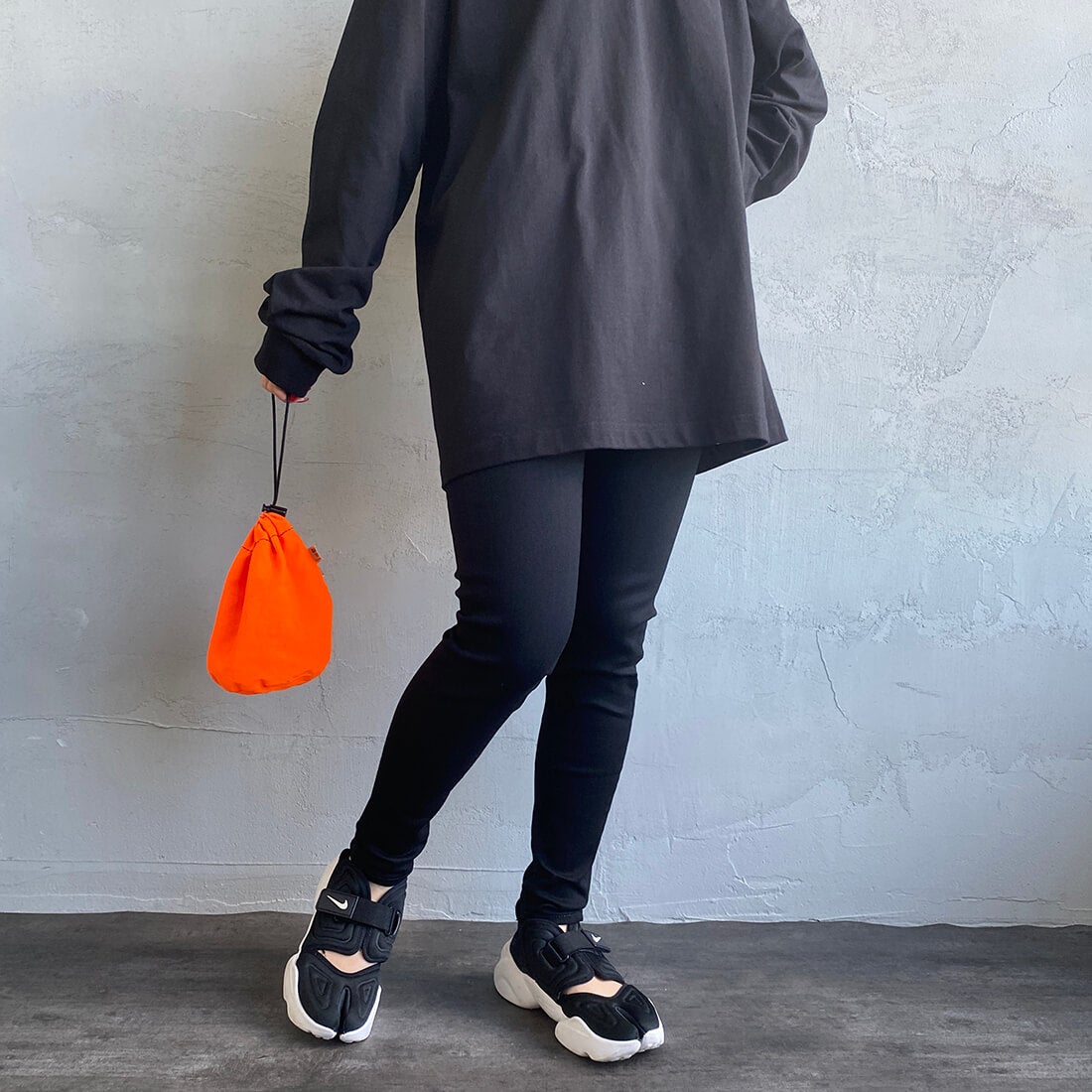 BIG JOHN [ビッグジョン] ヌードレッグ [MML106K] BK01&&モデル身長：156cm 着用サイズ：XS&&