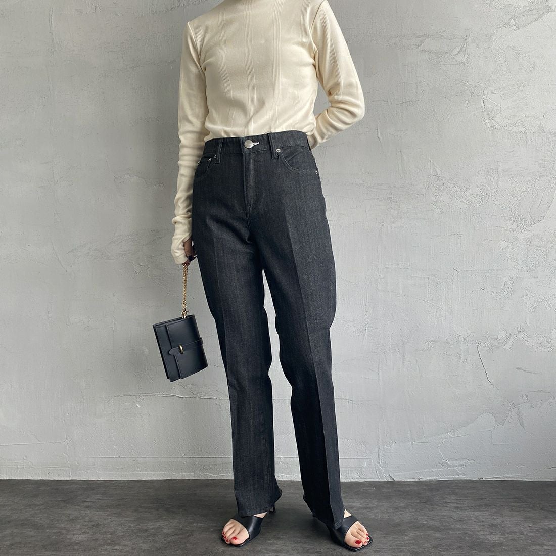 RED CARD TOKYO [レッドカード トーキョー] 辺見えみり