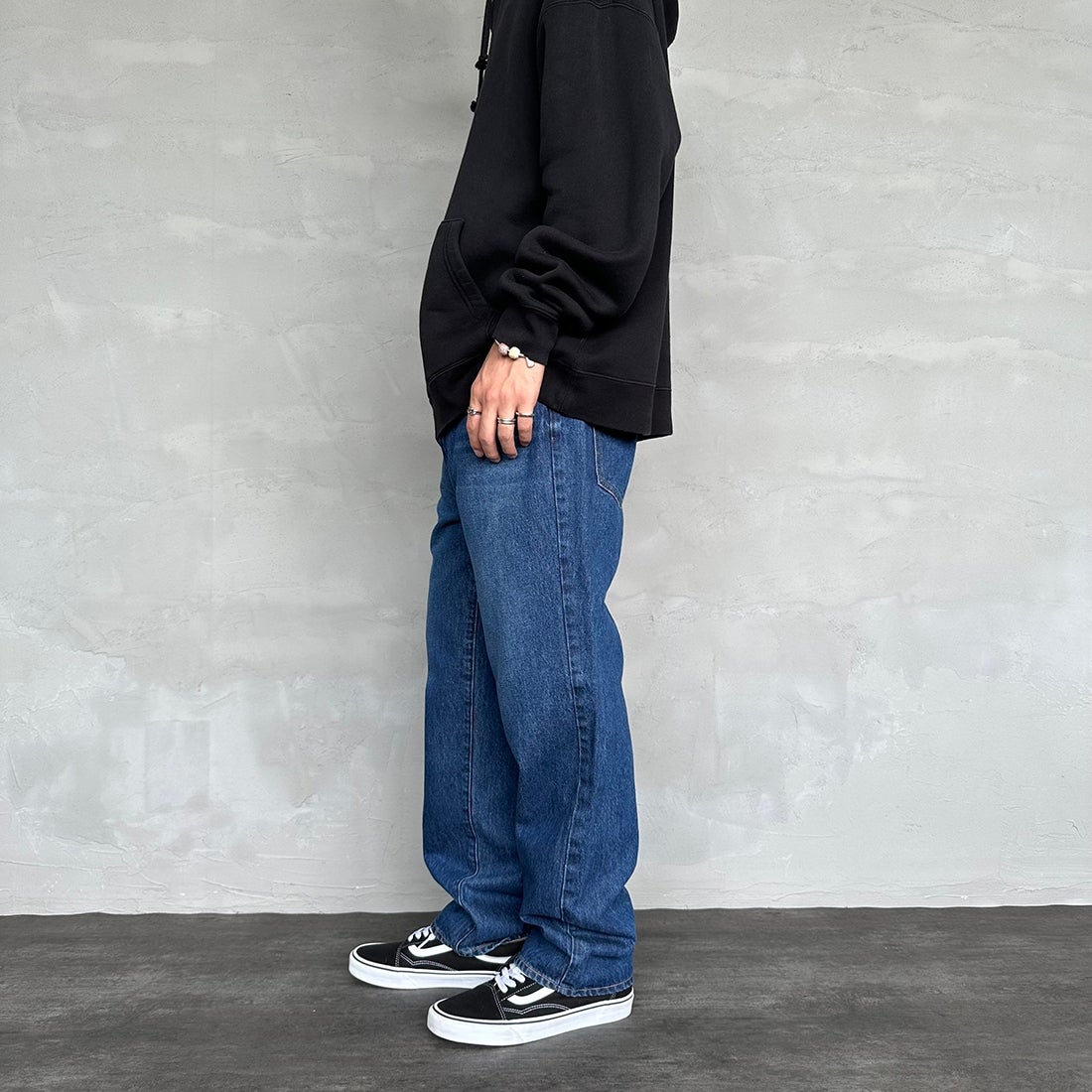 NEEDBY heritage [ニードバイヘリテージ] 別注 JOE ストレートデニム [JOE-JF] DB &&モデル身長：173cm 着用サイズ：31&&