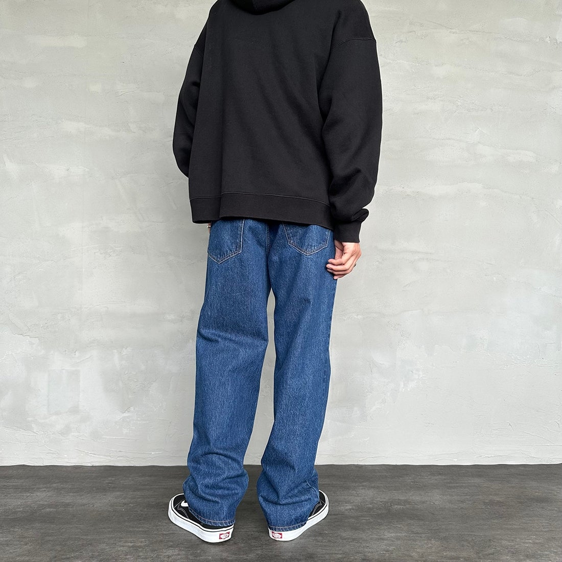 NEEDBY heritage [ニードバイヘリテージ] 別注 JOE ストレートデニム [JOE-JF] DB &&モデル身長：173cm 着用サイズ：31&&