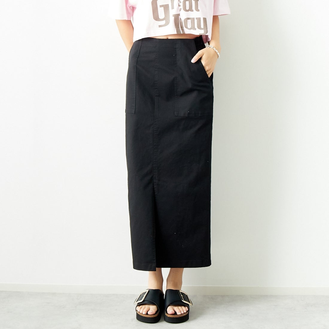 Jeans Factory Clothes [ジーンズファクトリークローズ] コットンストレッチタイトベイカースカート [ISJF-01] BLACK &&モデル身長：167cm 着用サイズ：38&&