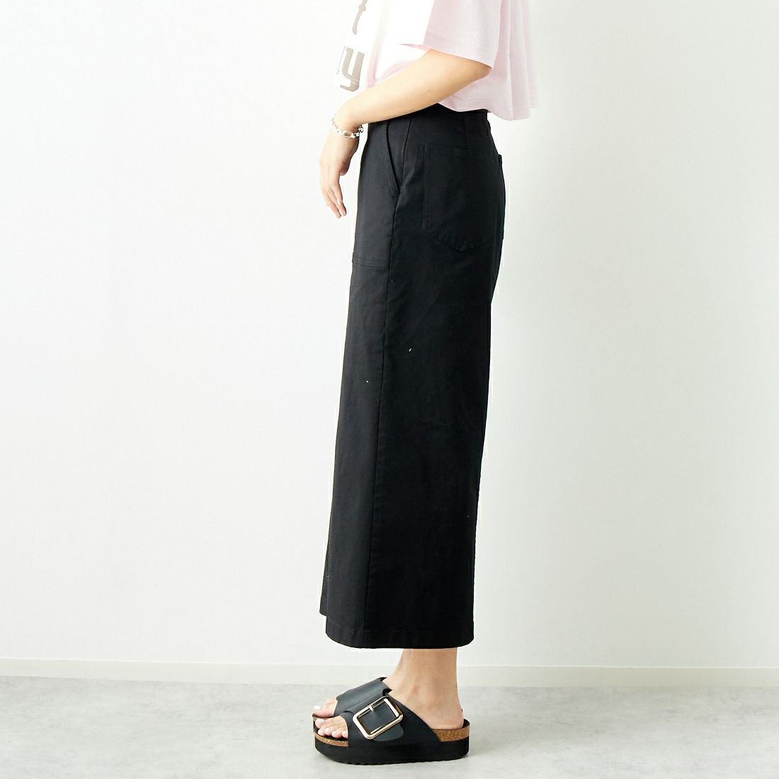 Jeans Factory Clothes [ジーンズファクトリークローズ] コットンストレッチタイトベイカースカート [ISJF-01] BLACK &&モデル身長：167cm 着用サイズ：38&&