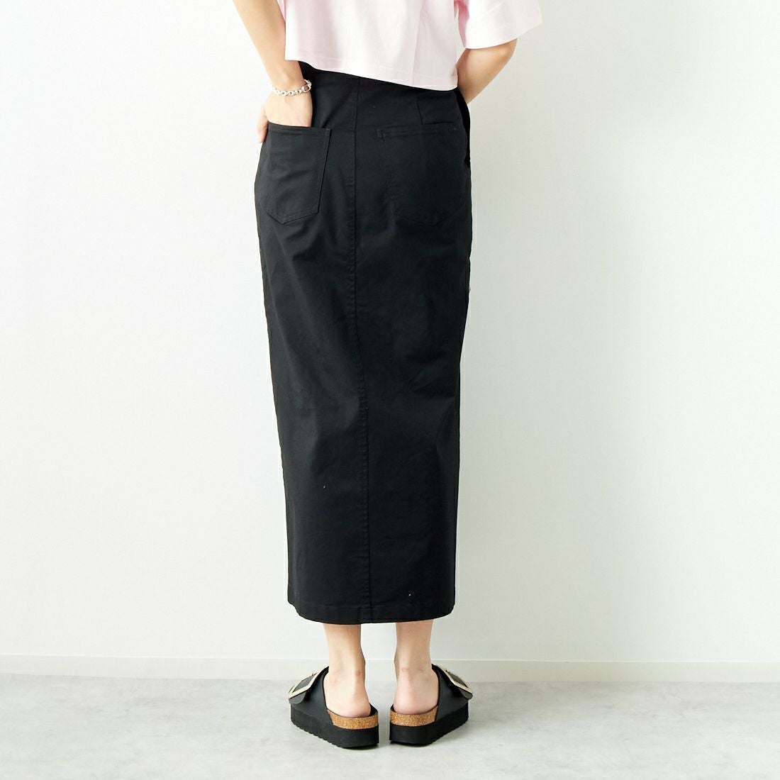 Jeans Factory Clothes [ジーンズファクトリークローズ] コットンストレッチタイトベイカースカート [ISJF-01] BLACK &&モデル身長：167cm 着用サイズ：38&&