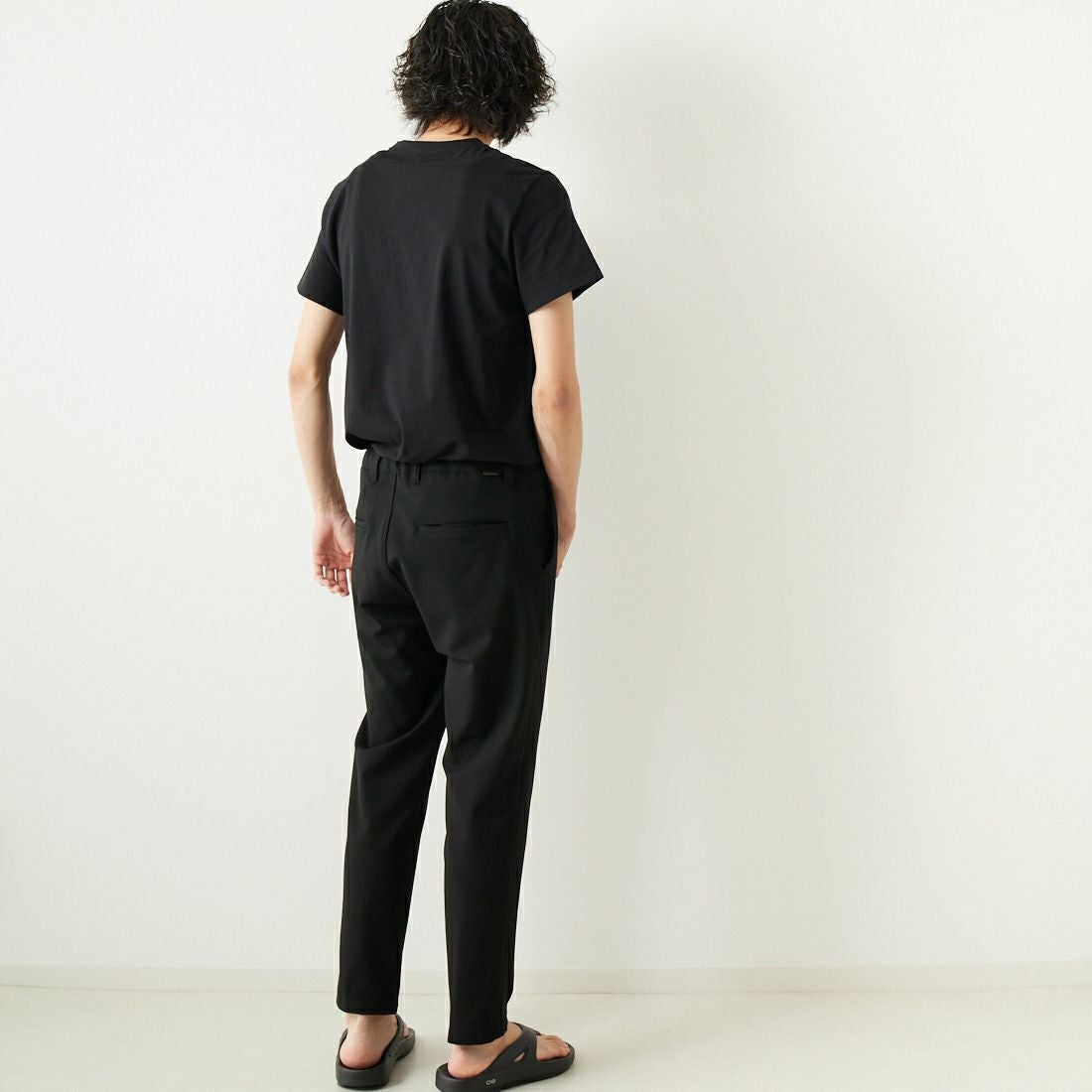 A.P.C. [アー・ペー・セー] RUE MADAME プリントTシャツ [RUE-MADAME] 99 NOIR &&モデル身長：182cm 着用サイズ：L&&
