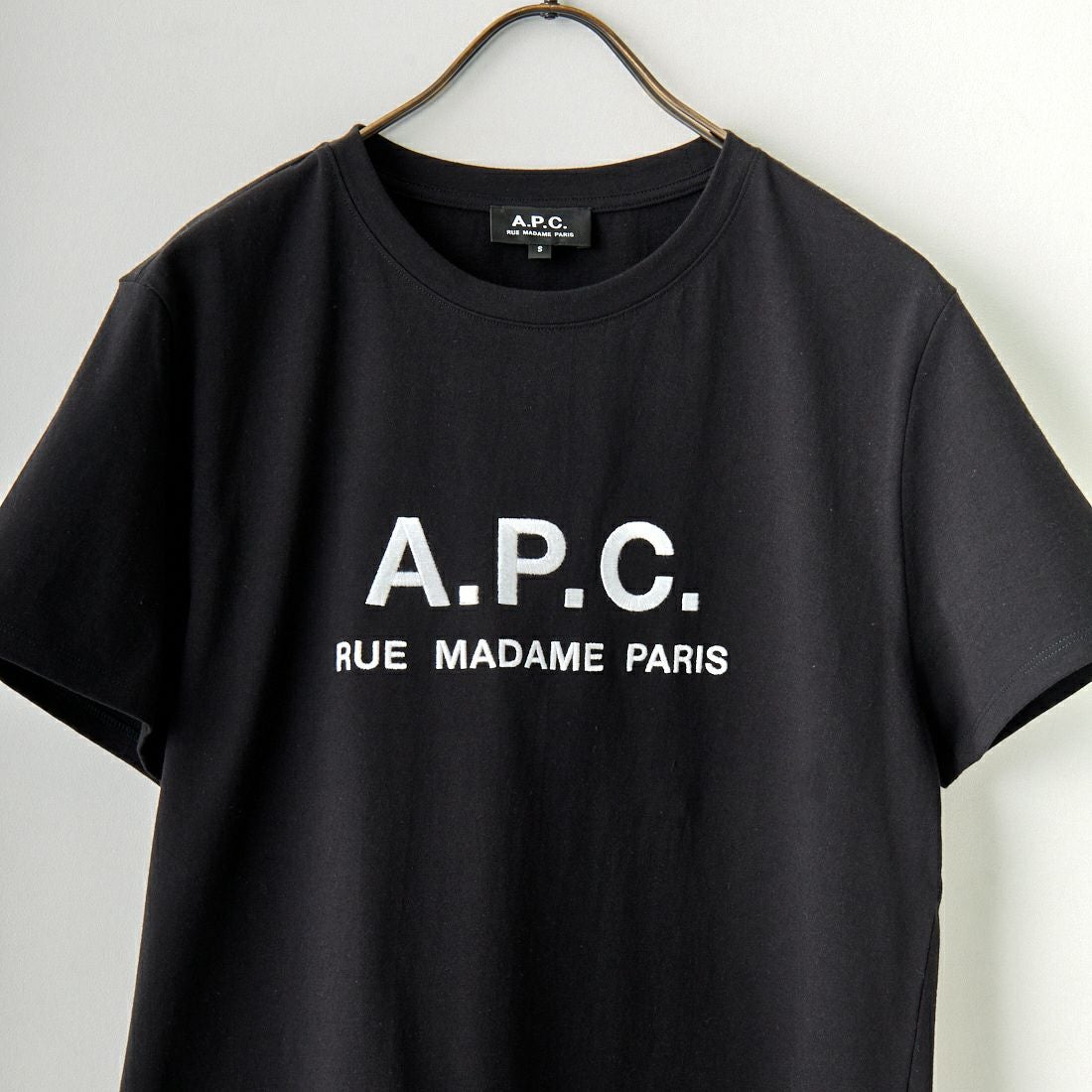 A.P.C. [アー・ペー・セー] RUE MADAME プリントTシャツ [RUE-MADAME] 99 NOIR