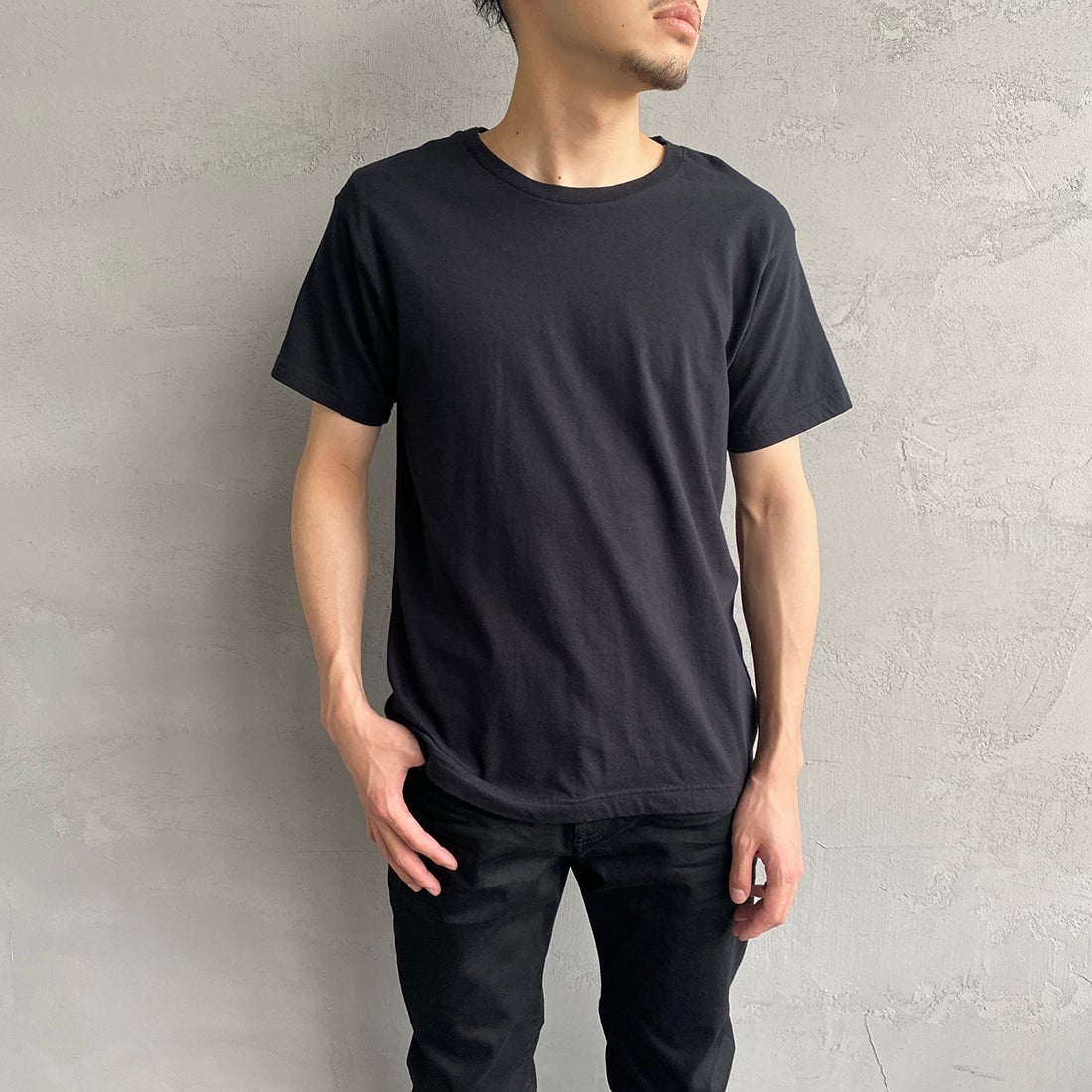 Hanes [ヘインズ] ジャパンフィット 2枚組 クルーネックTシャツ [H5320] 998 ｱｿｰﾄ &&モデル身長：168cm 着用サイズ：M&&