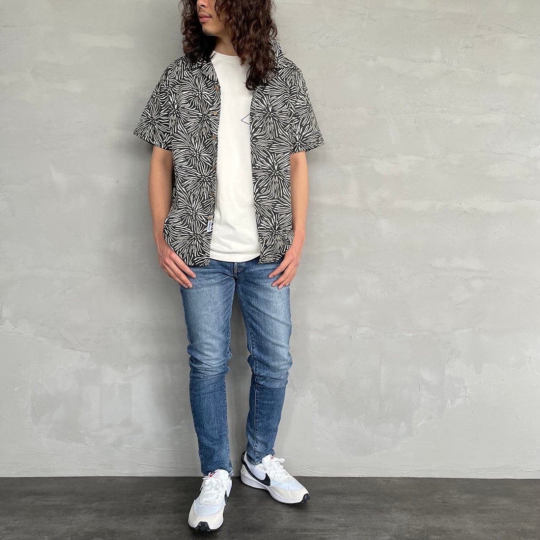 RED CARD TOKYO [レッドカード トーキョー] Rhythm スリムテーパードデニム [71786301VMD] K-VINT MID &&モデル身長：173cm 着用サイズ：29&&