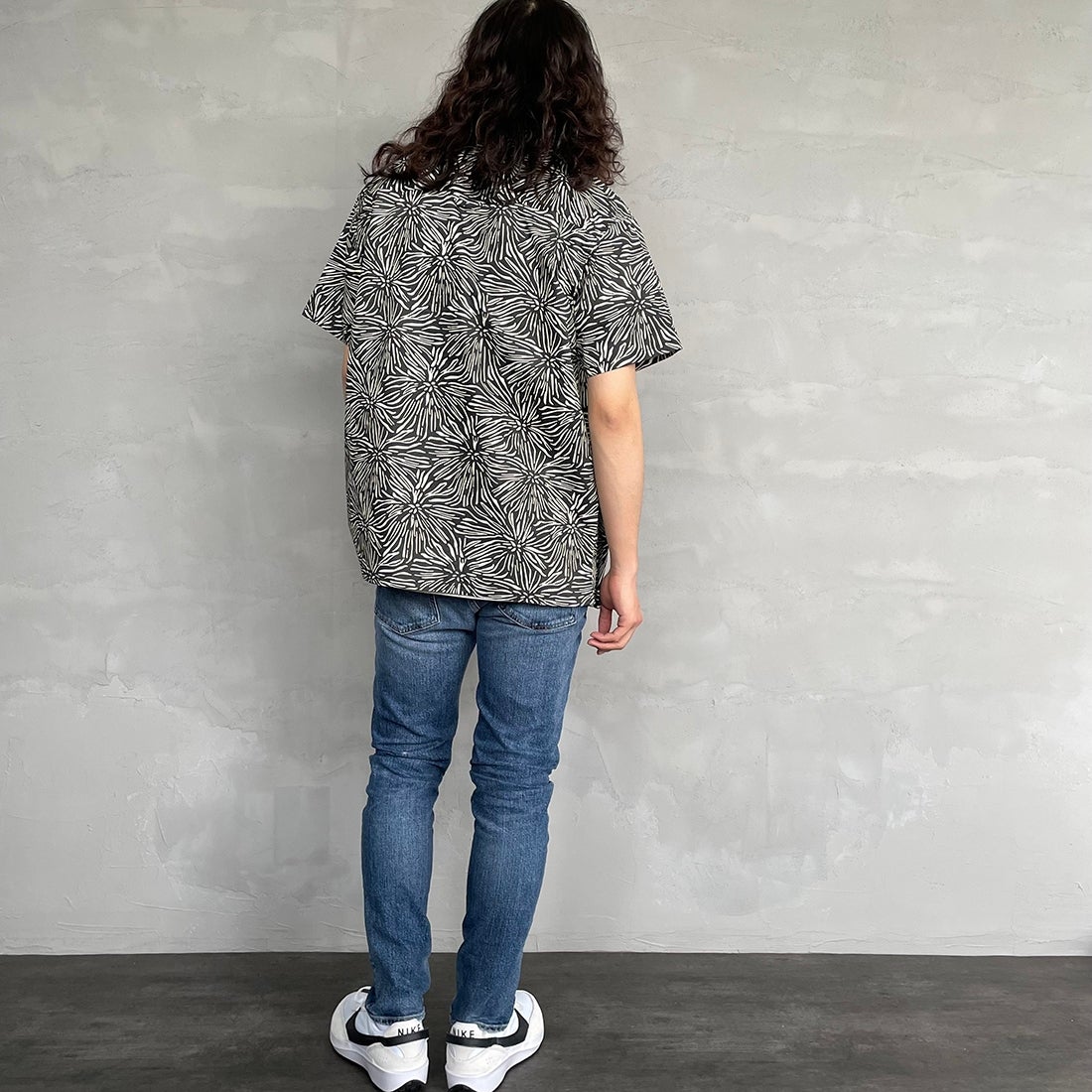 RED CARD TOKYO [レッドカード トーキョー] Rhythm スリムテーパードデニム [71786301VMD] K-VINT MID &&モデル身長：173cm 着用サイズ：29&&