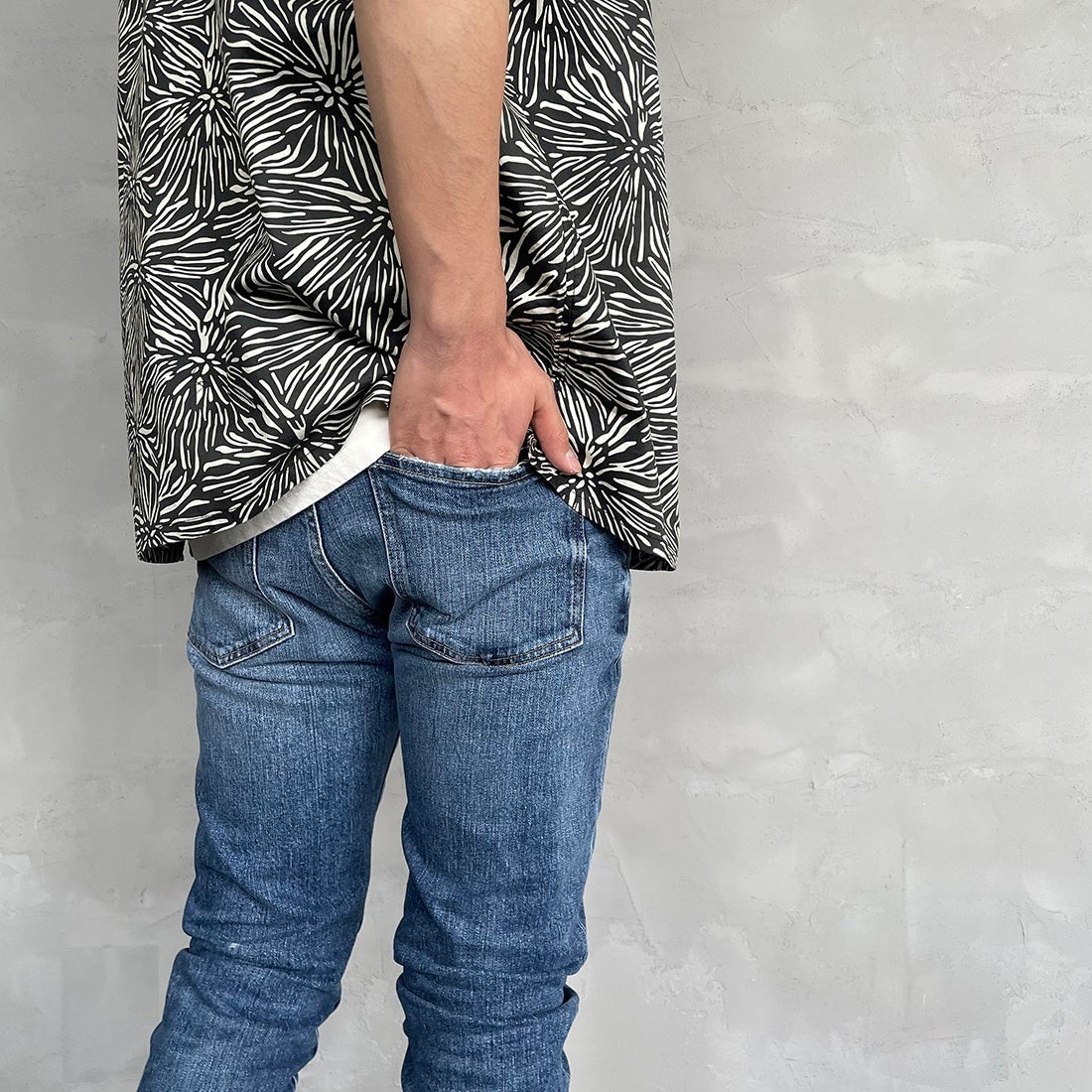 RED CARD TOKYO [レッドカード トーキョー] Rhythm スリムテーパードデニム [71786301VMD] K-VINT MID &&モデル身長：173cm 着用サイズ：29&&