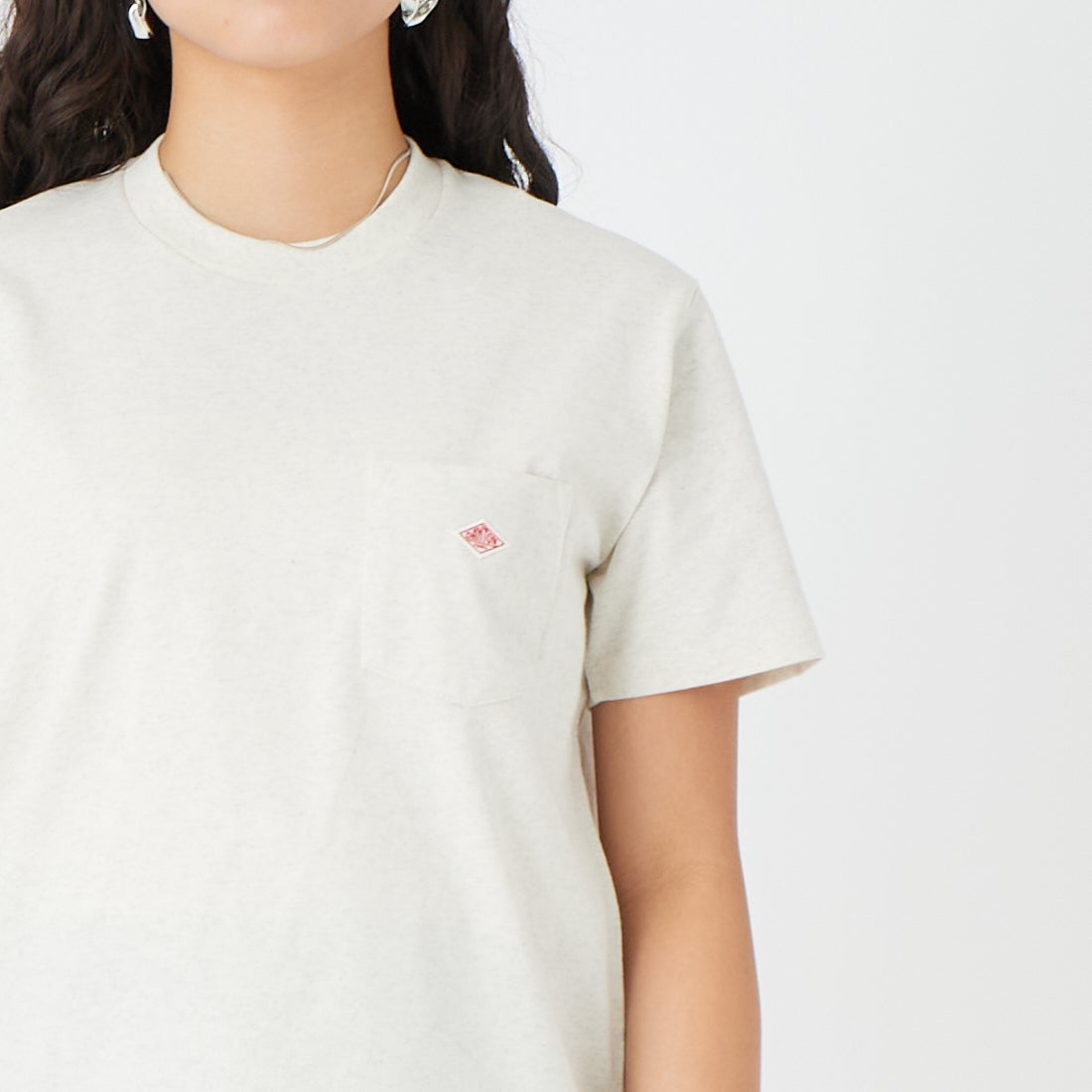 DANTON [ダントン] ソリッド ポケットTシャツ [DT-C0197TCB] H.IVORY &&モデル身長：162cm 着用サイズ：XS&&