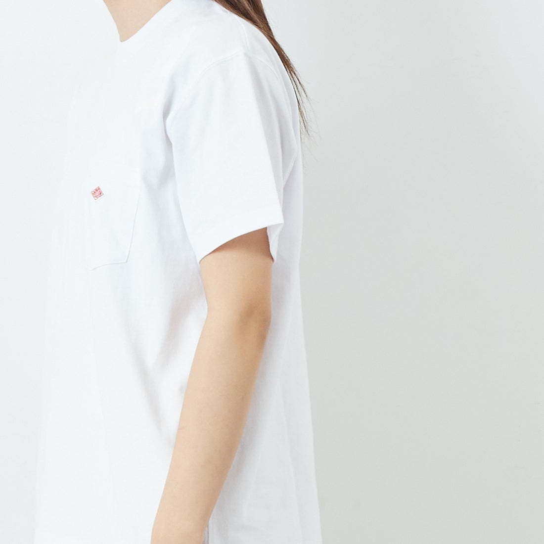 DANTON [ダントン] ソリッド ポケットTシャツ [DT-C0197TCB] WHITE &&モデル身長：167cm 着用サイズ：S&&