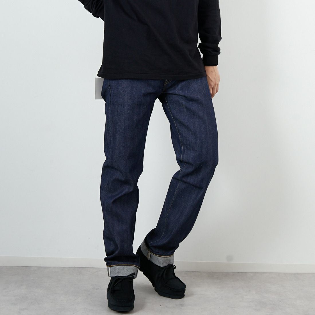 LEVIS Vintage Clothing [リーバイス ヴィンテージ クロージング] 1966モデル 501 [66501-01] 46 RIGID &&モデル身長：179cm 着用サイズ：30&&