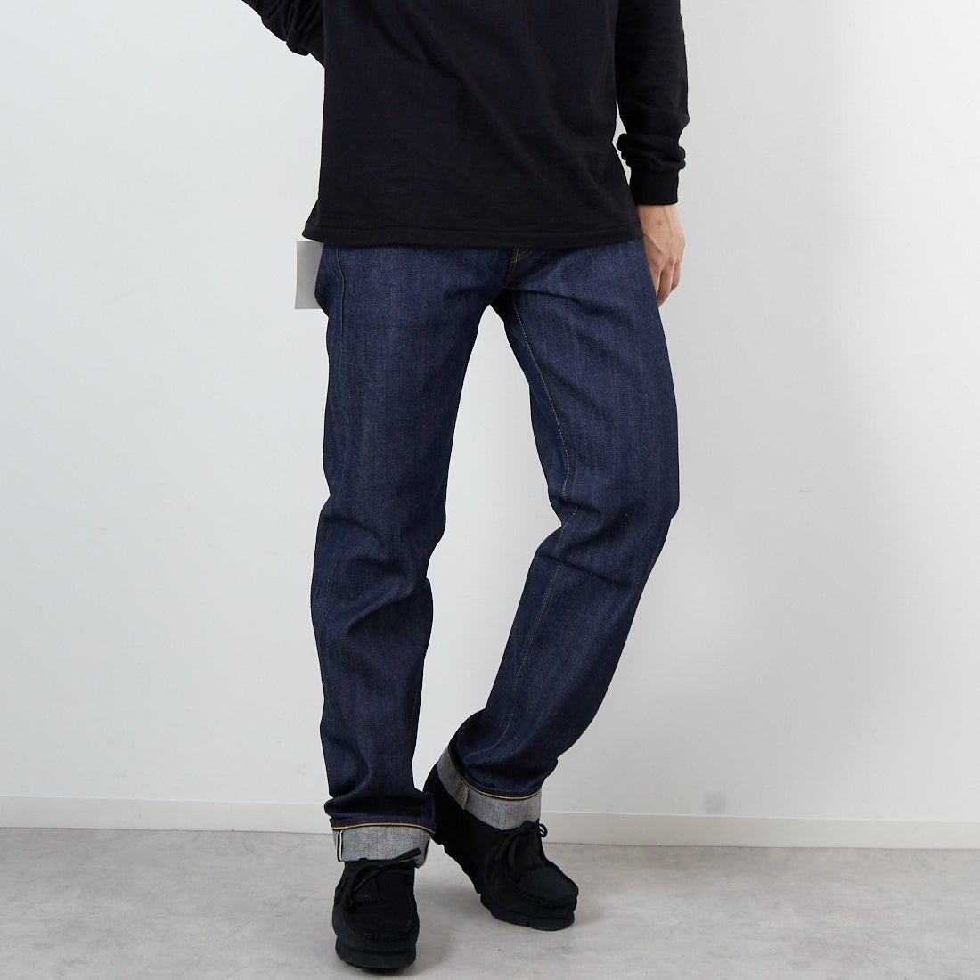 LEVI'S VINTAGE CLOTHING [リーバイス ヴィンテージ クロージング] 1966モデル 501 [66501-01] 46 RIGID &&モデル身長：179cm 着用サイズ：30&&