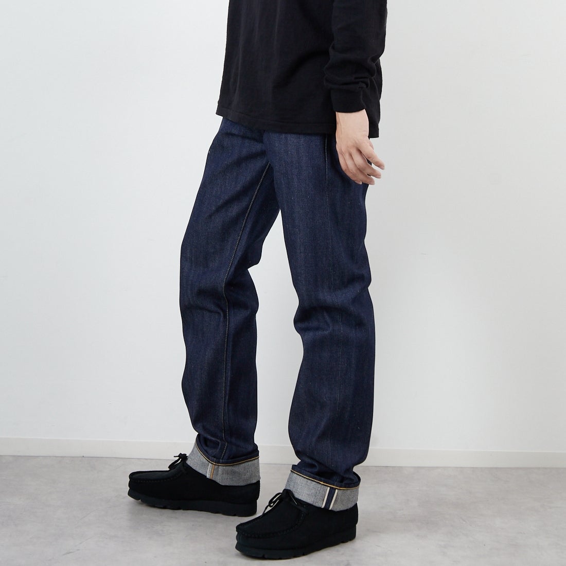 LEVI'S VINTAGE CLOTHING [リーバイス ヴィンテージ クロージング] 1966モデル 501 [66501-01] 46 RIGID &&モデル身長：179cm 着用サイズ：30&&