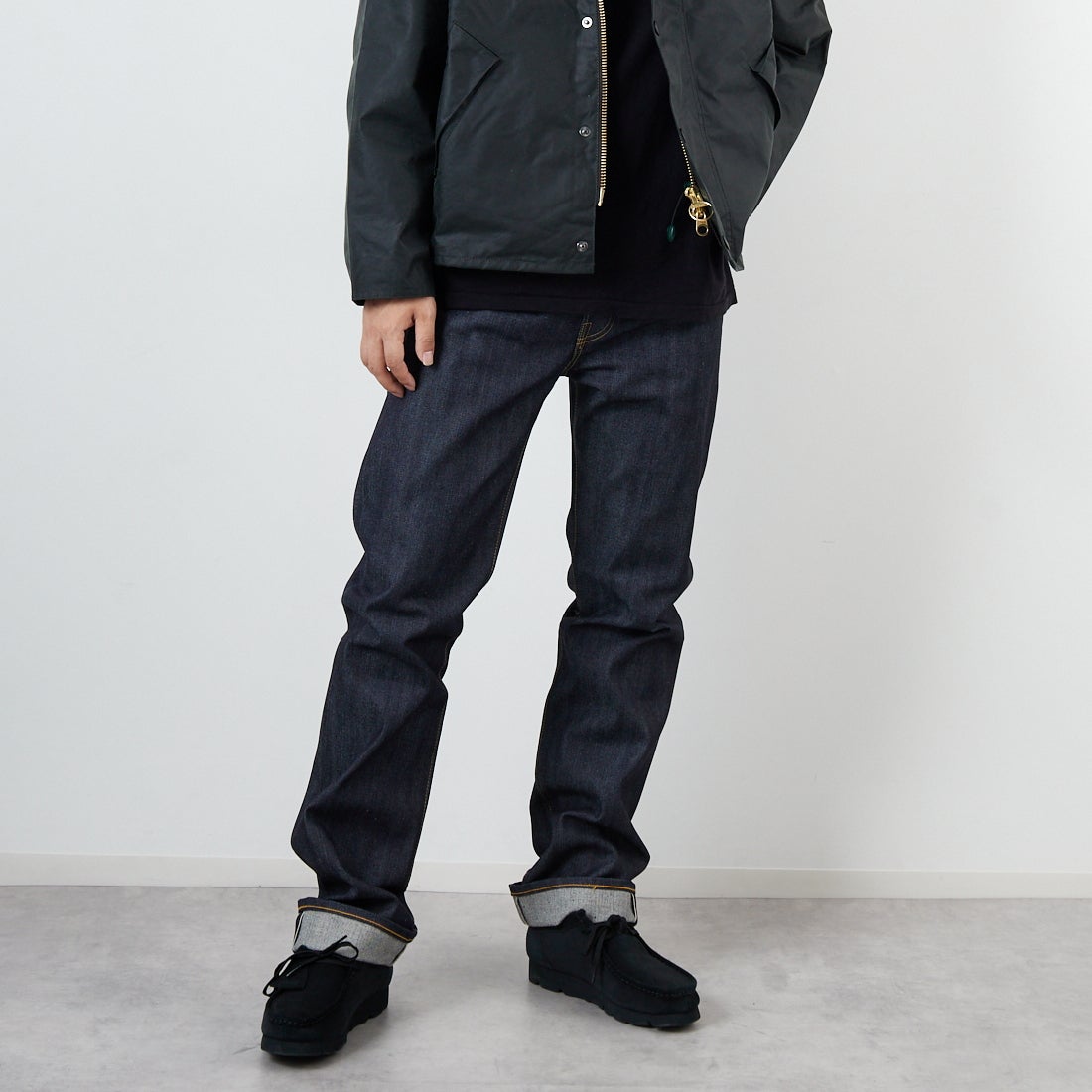 LEVIS Vintage Clothing [リーバイス ヴィンテージ クロージング] 1944モデル 501 [44501-00] 88 RIGID &&モデル身長：179cm 着用サイズ：32&&