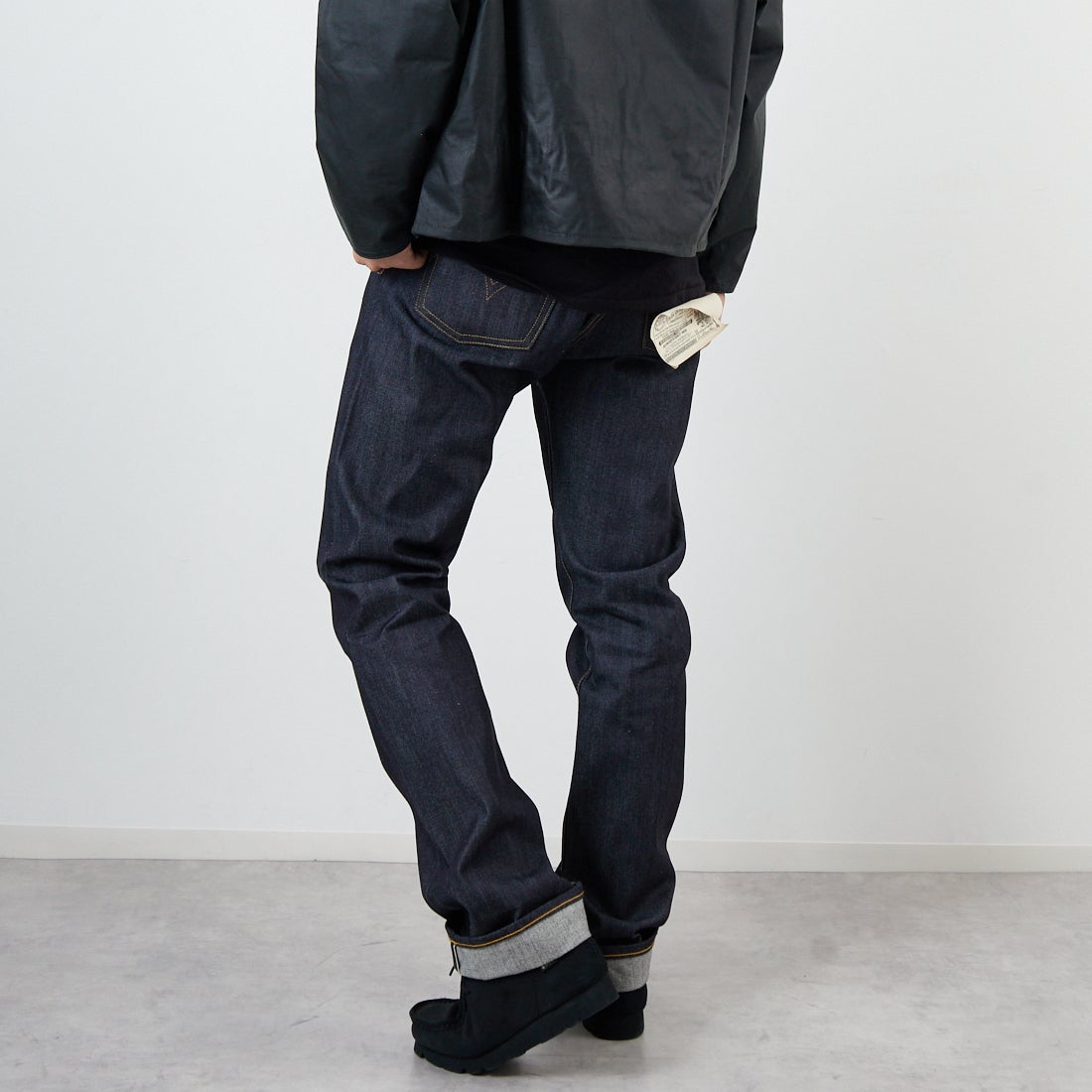 LEVIS Vintage Clothing [リーバイス ヴィンテージ クロージング] 1944モデル 501 [44501-00] 88 RIGID &&モデル身長：179cm 着用サイズ：32&&