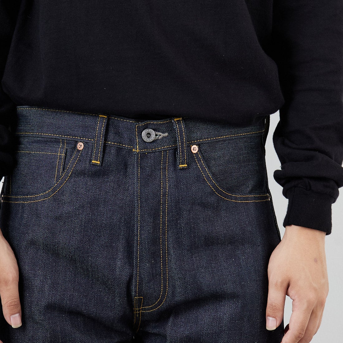 LEVIS Vintage Clothing [リーバイス ヴィンテージ クロージング] 1944モデル 501 [44501-00] 88 RIGID &&モデル身長：179cm 着用サイズ：32&&