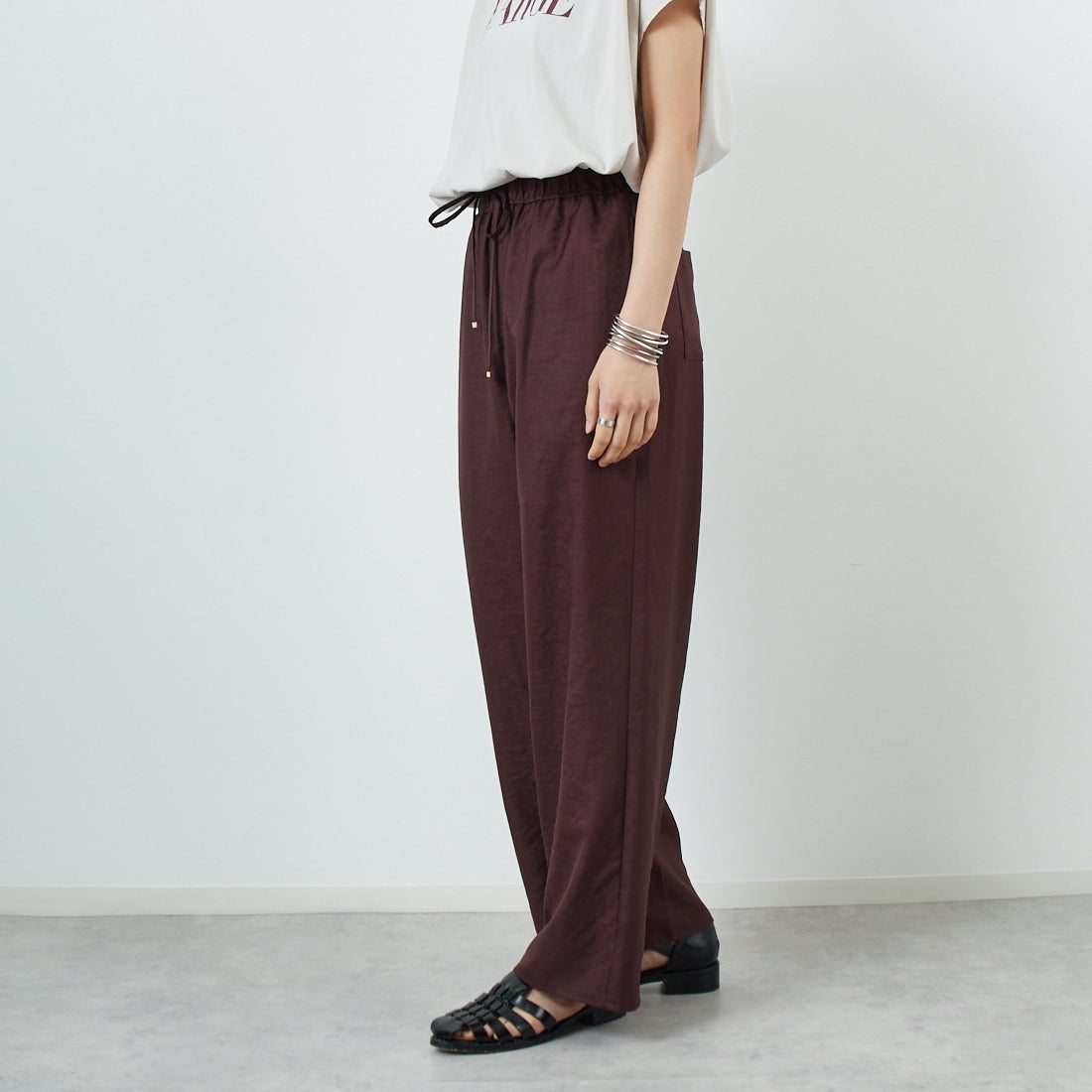Jeans Factory Clothes [ジーンズファクトリークローズ] 杢調タンブラーツイルワイドパンツ [J-4402] 833 ﾌﾞﾗｳﾝ &&モデル身長：160cm 着用サイズ：36&&