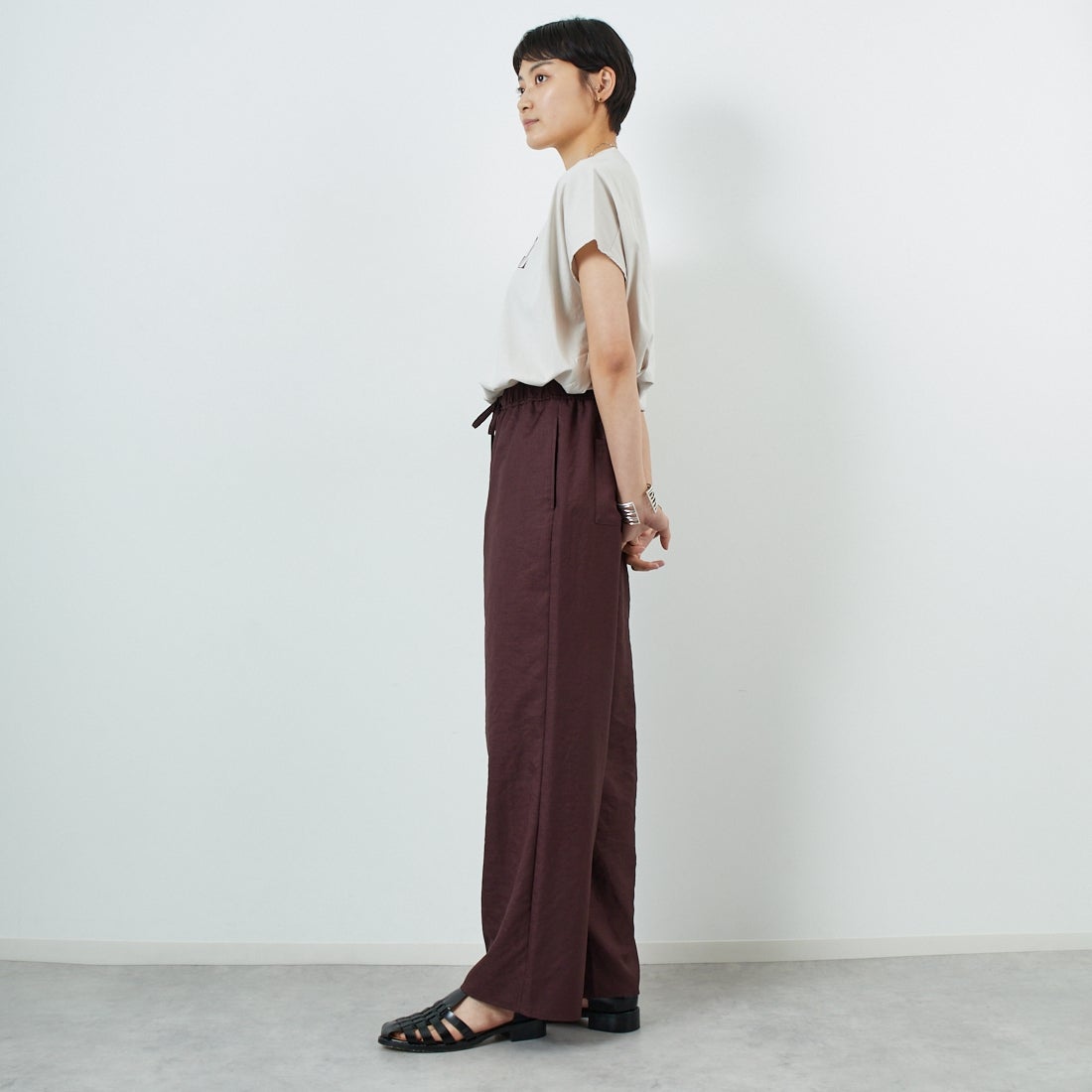 Jeans Factory Clothes [ジーンズファクトリークローズ] 杢調タンブラーツイルワイドパンツ [J-4402] 833 ﾌﾞﾗｳﾝ &&モデル身長：160cm 着用サイズ：36&&