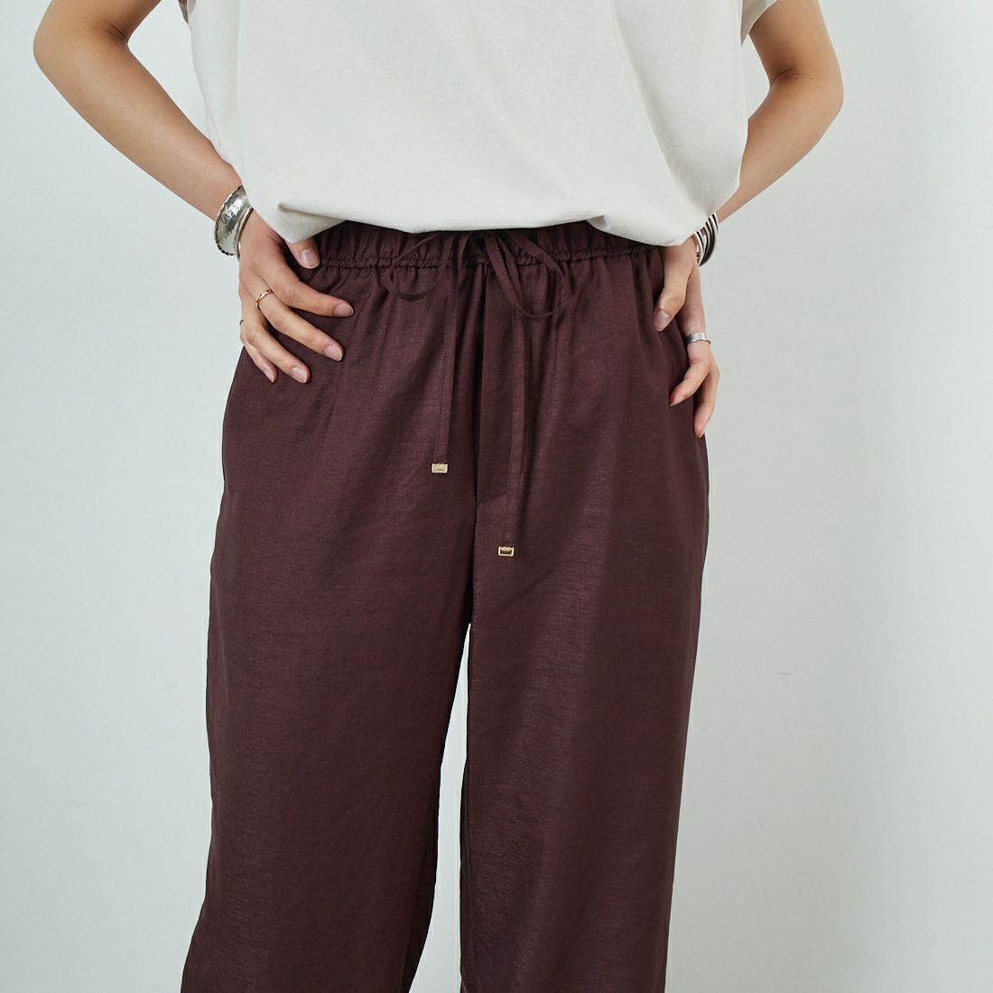 Jeans Factory Clothes [ジーンズファクトリークローズ] 杢調タンブラーツイルワイドパンツ [J-4402] 833 ﾌﾞﾗｳﾝ &&モデル身長：160cm 着用サイズ：36&&