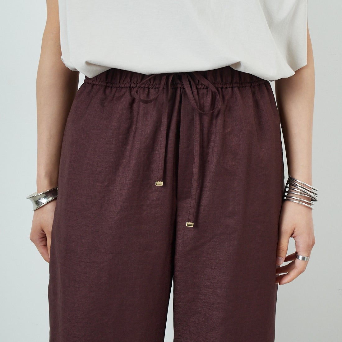 Jeans Factory Clothes [ジーンズファクトリークローズ] 杢調タンブラーツイルワイドパンツ [J-4402] 833 ﾌﾞﾗｳﾝ &&モデル身長：160cm 着用サイズ：36&&