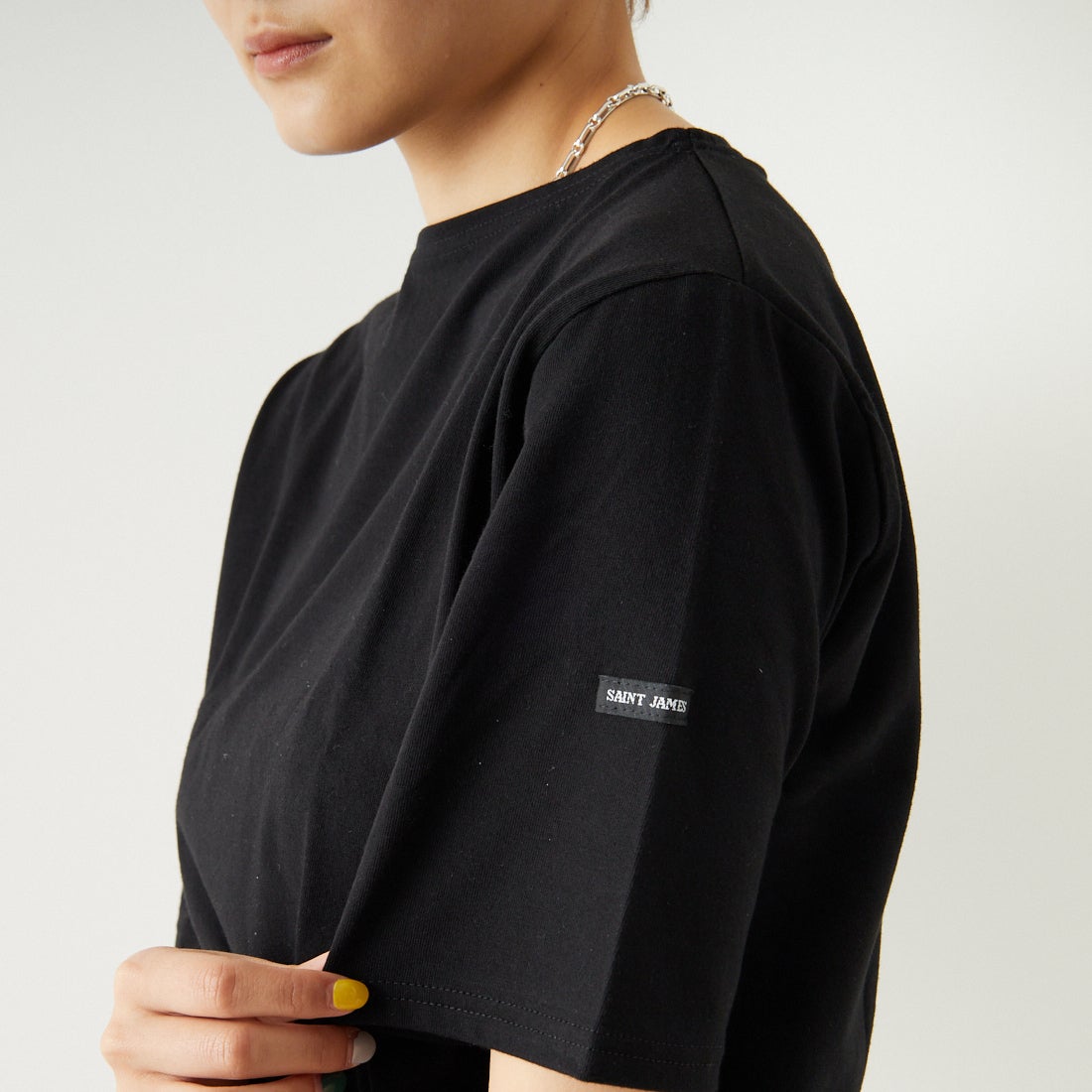 ST.JAMES [セントジェームス] ピリアックソリッドTシャツ [PIRIAC-SD] NOIR &&モデル身長：160cm 着用サイズ：1&&