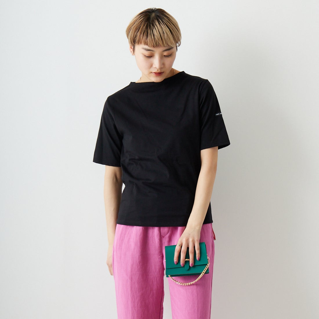 ST.JAMES [セントジェームス] ピリアックソリッドTシャツ [PIRIAC-SD] NOIR &&モデル身長：160cm 着用サイズ：1&&