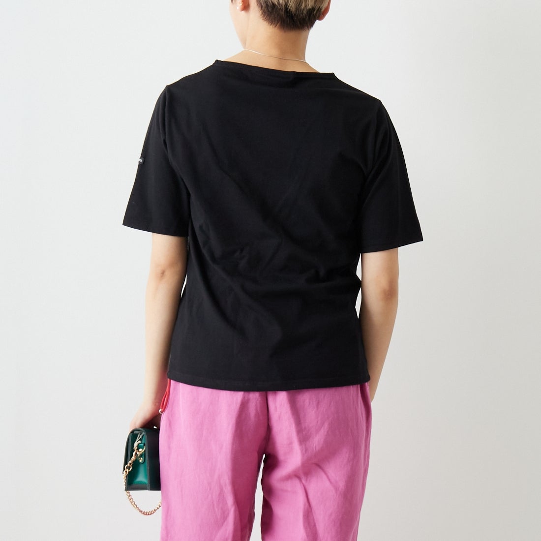 ST.JAMES [セントジェームス] ピリアックソリッドTシャツ [PIRIAC-SD] NOIR &&モデル身長：160cm 着用サイズ：1&&