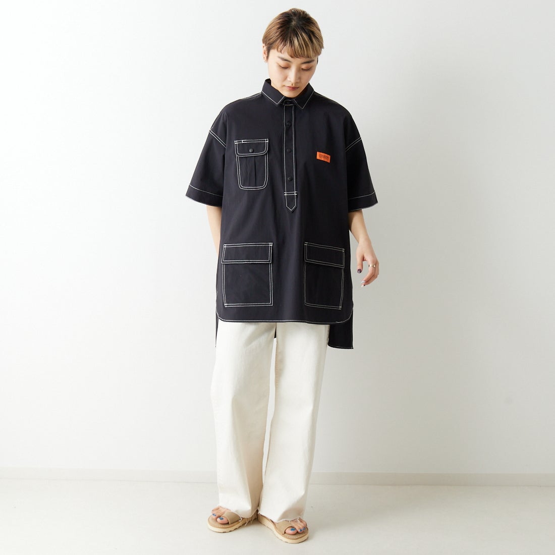 UNIVERSAL OVERALL [ユニバーサルオーバーオール] 別注 MAKINO ガーデナーシャツジャケット [U2312806IN-JF] BLACK &&モデル身長：160cm 着用サイズ：F&&