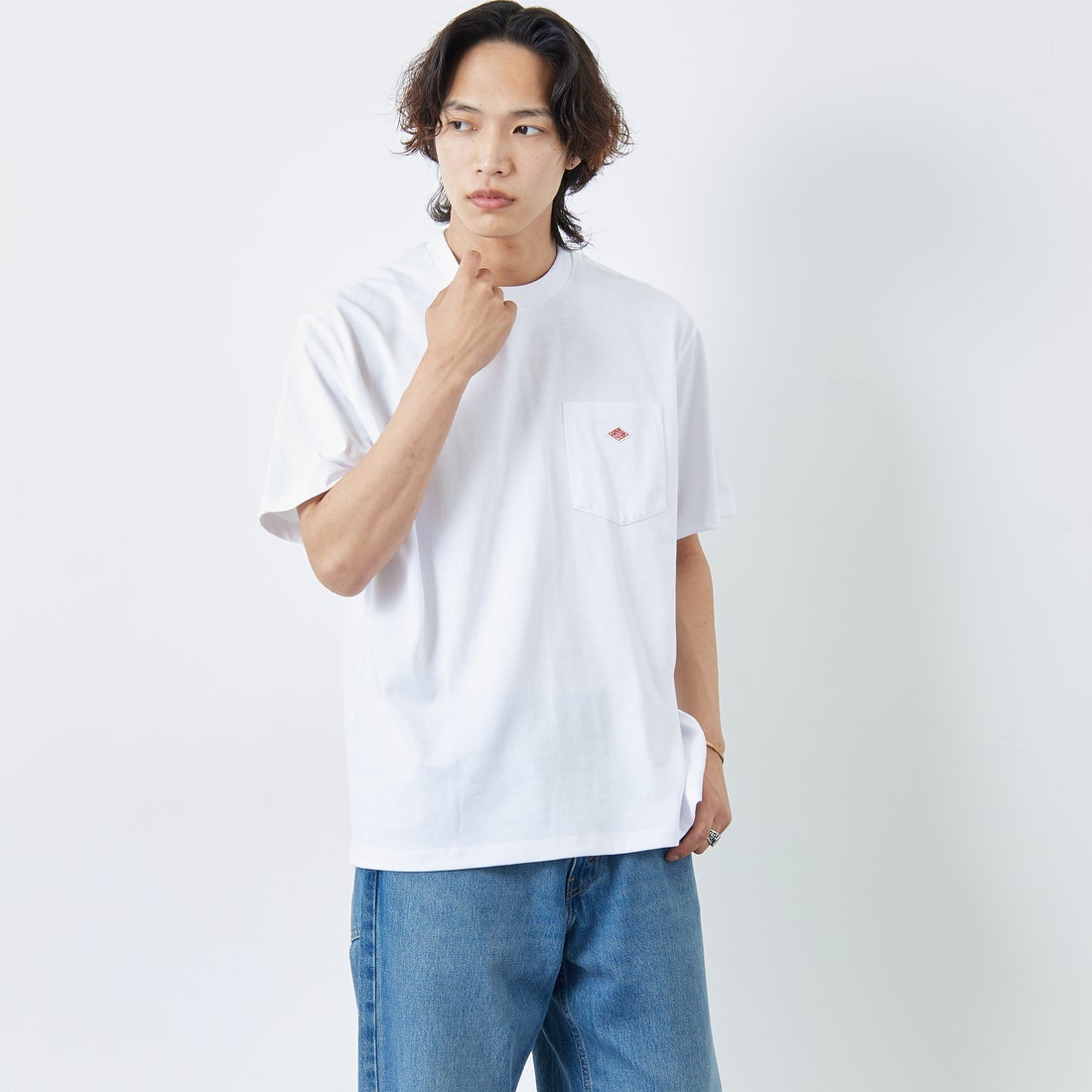 DANTON [ダントン] ソリッド ポケットTシャツ [DT-C0198TCB] WHITE &&モデル身長：179cm 着用サイズ：XL&&
