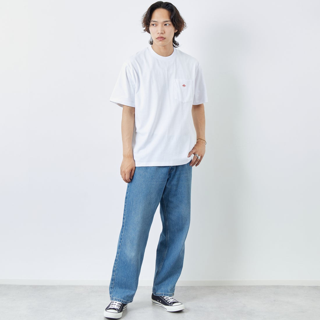 DANTON [ダントン] ソリッド ポケットTシャツ [DT-C0198TCB] WHITE &&モデル身長：179cm 着用サイズ：XL&&