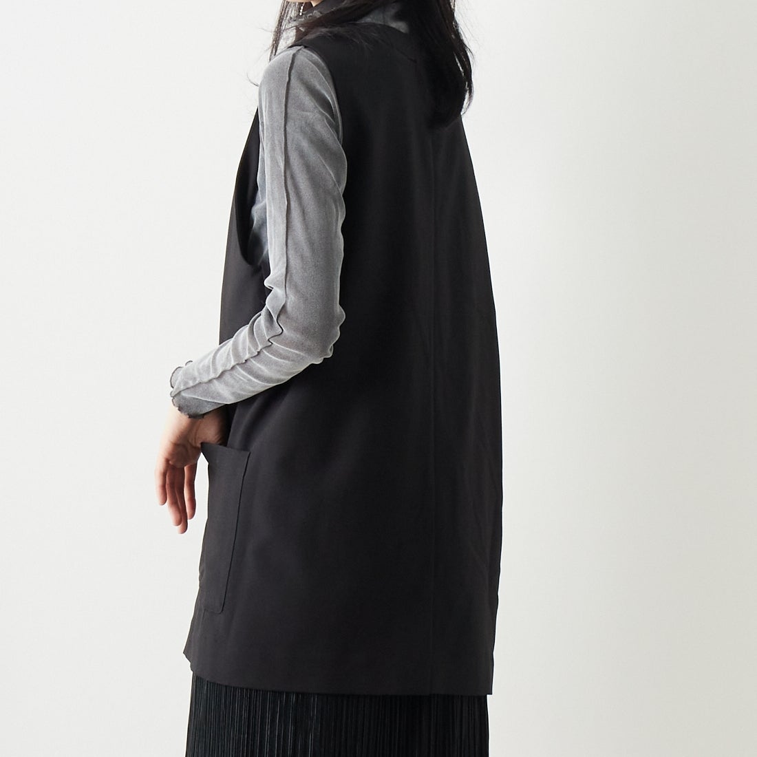ALLUMER [アリュメール] コットンレーヨンミドルレングスジレ [8254615] 700 BLACK
