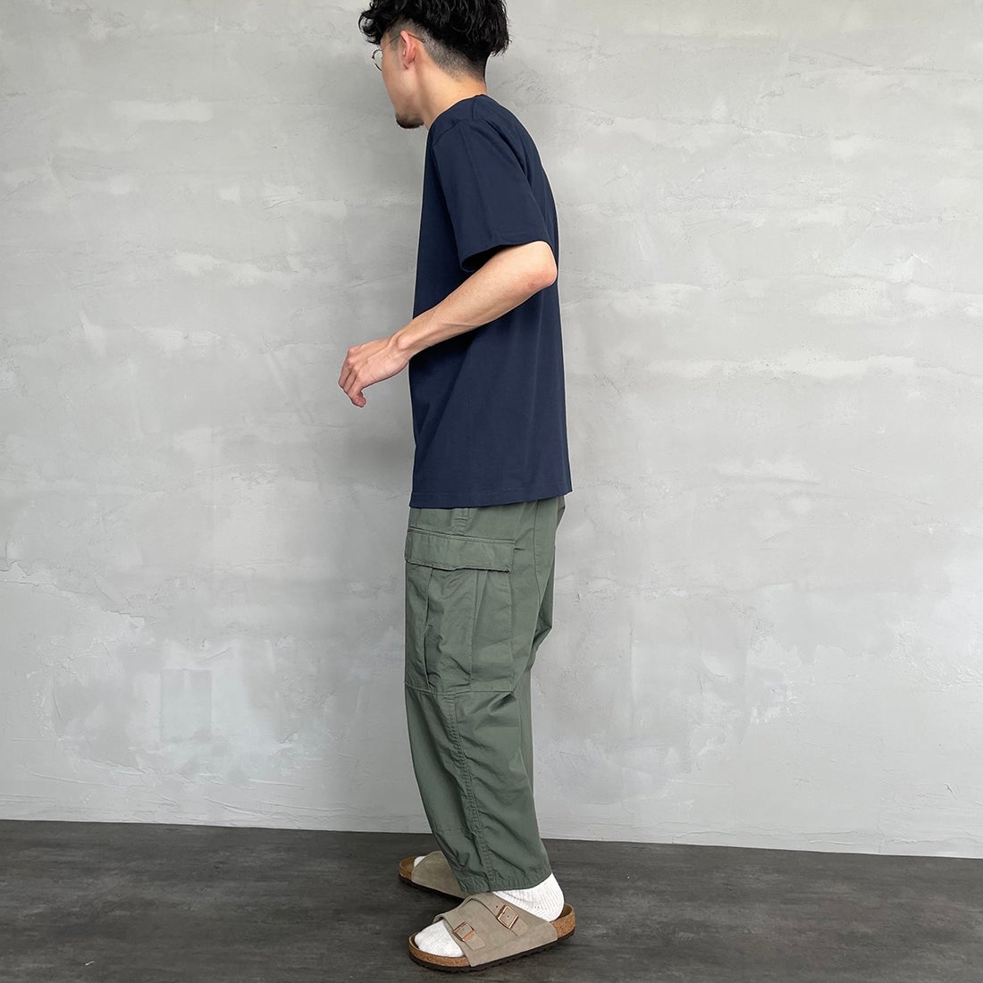 Hanes [ヘインズ] BEEFY ショートスリーブTシャツ [H5180] 370 ﾈｲﾋﾞｰ &&モデル身長：168cm 着用サイズ：L&&