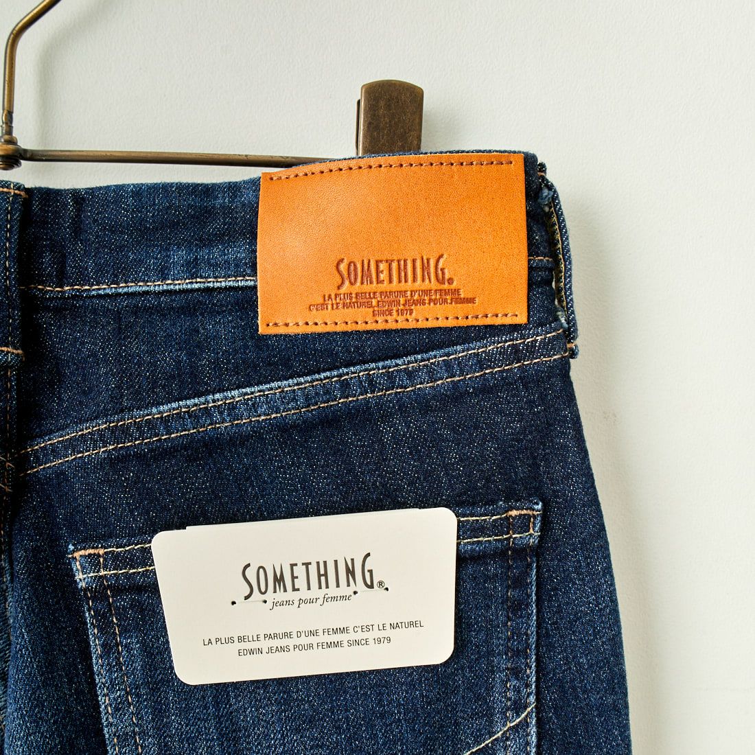 SOMETHING [サムシング] テーパードストレートデニムパンツ [SKY38] 226 D.BLUE