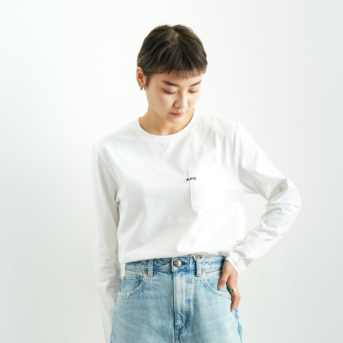 A.P.C. [アー・ペー・セー] ロゴ刺繍 長袖ポケットTシャツ [POCKET-EMB