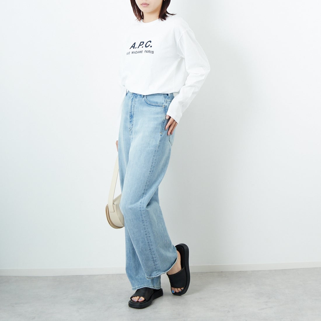 A.P.C. [アー・ペー・セー] ロゴ刺繍 ロングスリーブTシャツ [RUE
